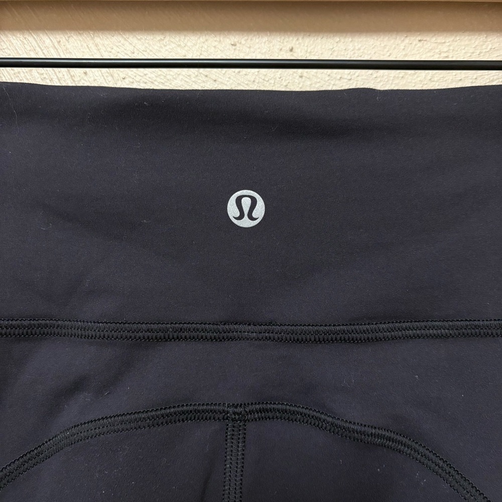 Lululemon Invigorate High-Rise Crop 23" Black Size 2 W6BDVS - Picture 10 of 14